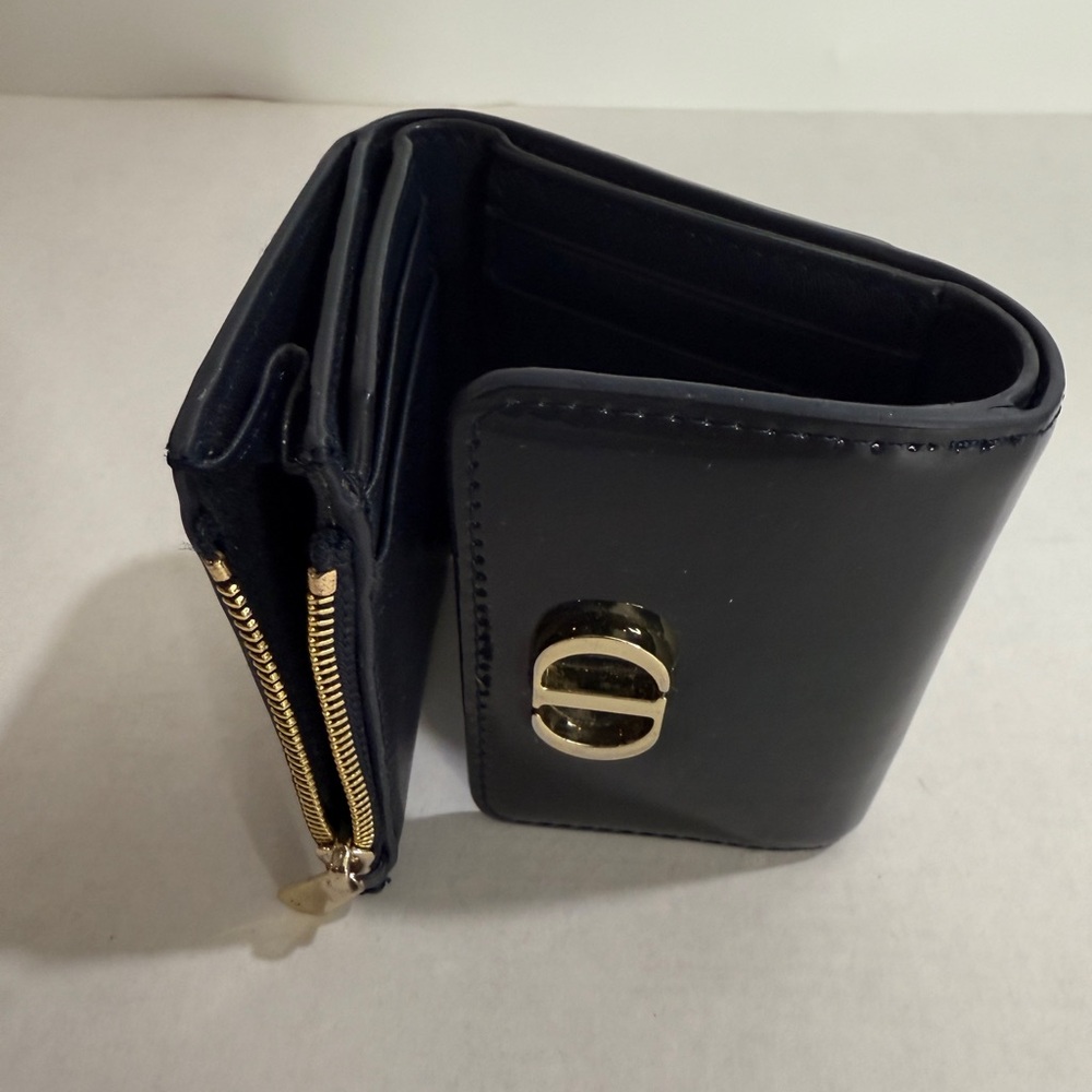 CHRISTIAN DIOR  Patent 30 Montaigne Navy Blue  Wallet - Picture 7 of 12